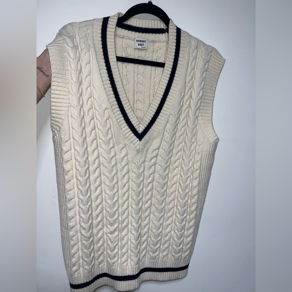 Sunday Best sweater vest size small NWOT - Picture 3 of 5